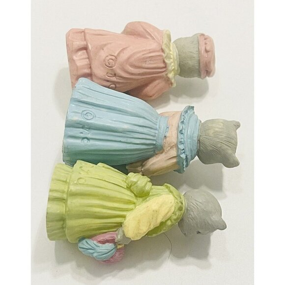 Lot of 9 Vintage J.C. Figurines Cats Bears Rabbits Resin Signed 1991 Bunny JC - Picture 3 of 9